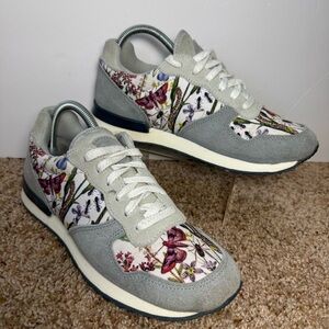 Inkkas Monterrey Jogger Multicolor Floral insect butterfly Women's Sneakers Sz 8